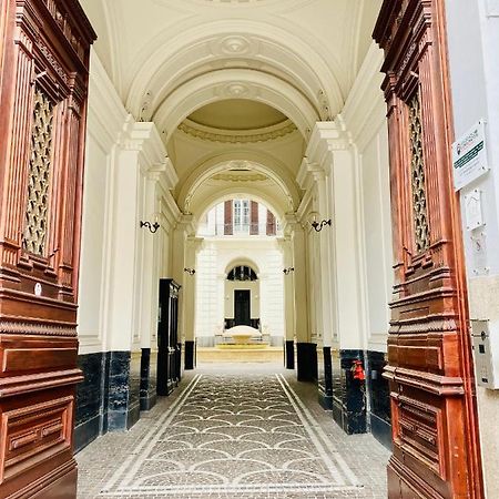 Piazza Amore Napoli Luxury Apartment Nel Cuore Di Napoli 外观 照片