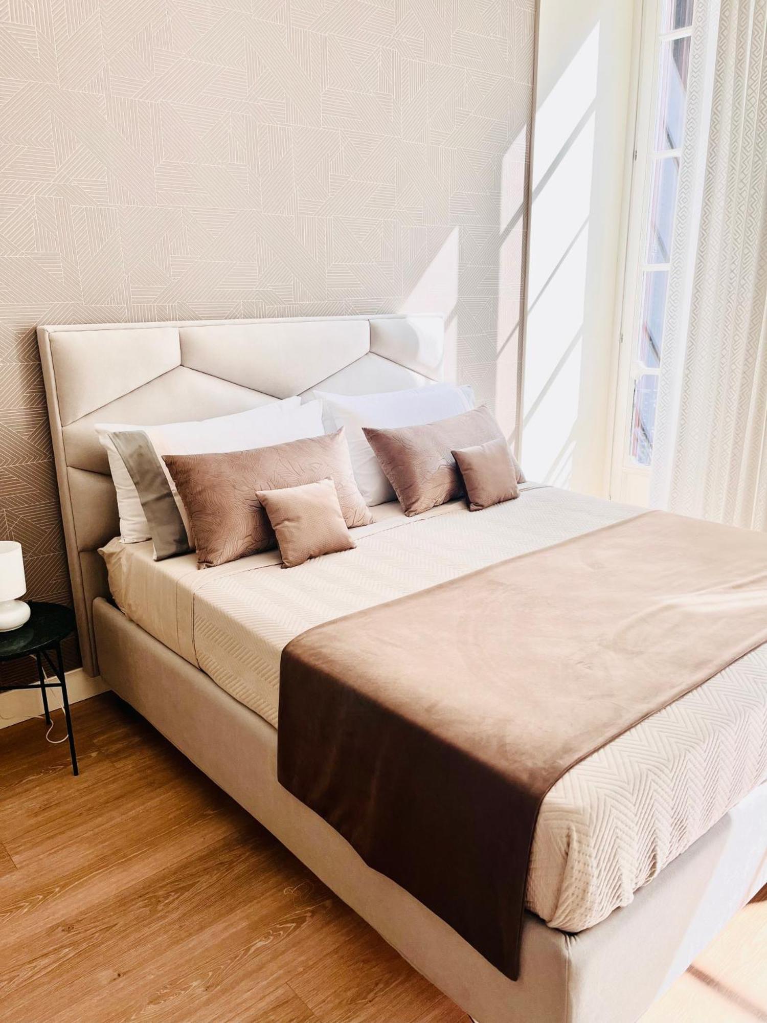 Piazza Amore Napoli Luxury Apartment Nel Cuore Di Napoli 外观 照片